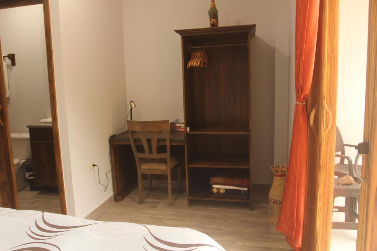 El Ocaso Oceanfront Apartment Каноа Екстер'єр фото